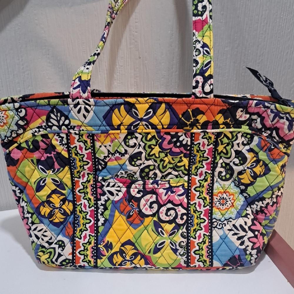 Vera Bradley quilted Multicolor Floral Purse/Tote Bag